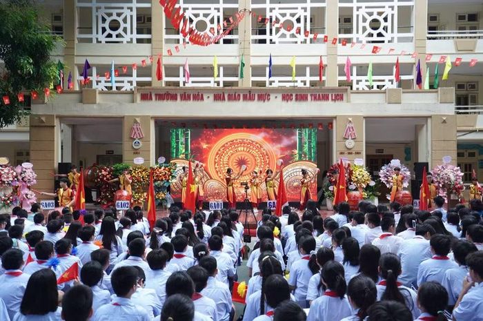 Trường THCS Kim Liên tạo dựng môi trường giáo dục toàn diện để học sinh tự tin bước vào tương lai.
