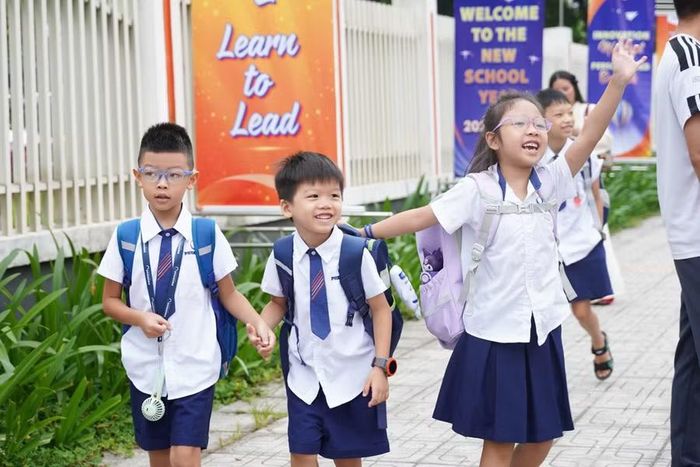 Học sinh Phenikaa School rạng rỡ bước vào năm học mới.