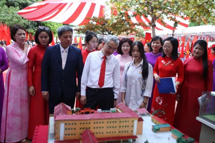 Năm học 2026-2027, ngành Giáo dục Hưng Yên tăng cường ứng dụng trí tuệ nhân tạo (AI), giáo dục STEM/STEAM và văn hoá truyền thống trong giáo dục.