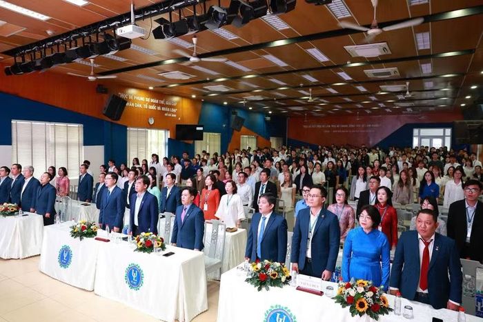 Năm học 2026-2027 mang dấu ấn đặc biệt khi Trường Đại học Luật TPHCM vừa đi qua cột mốc 50 năm truyền thống và 30 năm mang tên Trường Đại học Luật TPHCM.