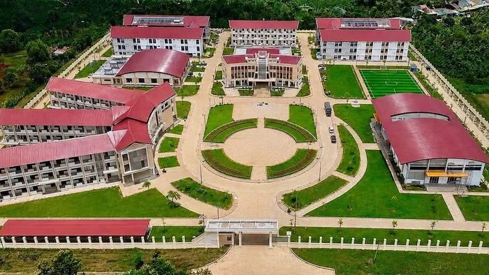 Trường Phổ thông nội trú liên cấp Tiểu học và THCS Thuận An.