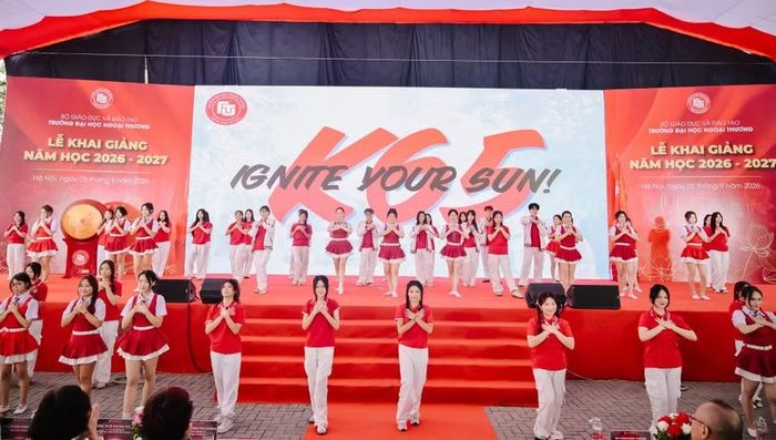 Văn nghệ chào mừng năm học mới 2026 - 2027.