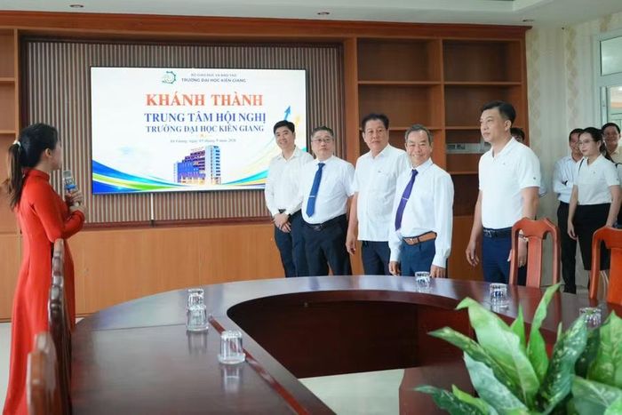 Khánh thành Trung tâm Hội nghị Trường ĐH Kiên Giang.