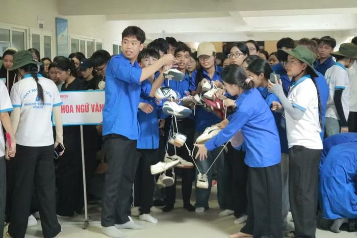 Tính gắn kết tình bạn từ các trò chơi tập thể.