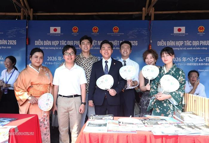 Đây cũng là không gian để các địa phương, doanh nghiệp và đối tác hai bên trao đổi, tìm kiếm cơ hội hợp tác trong các lĩnh vực phù hợp với định hướng phát triển xanh, chuyển đổi số và phát triển bền vững. (Ảnh: Thành Long)