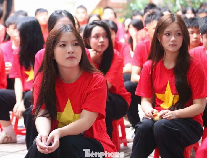 Học sinh tham gia lễ khai giảng.