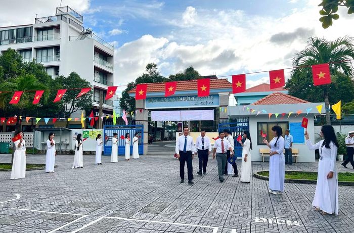  Không khí phấn khởi đón chào năm học mới tại đặc khu Côn Đảo 