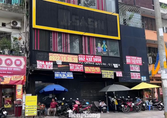 8 tháng đầu năm, 40.800 doanh nghiệp hoàn tất thủ tục giải thể, tăng 125% so với cùng kỳ. Ảnh: Phương Vy.
