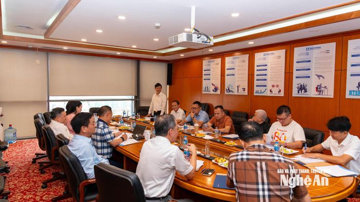 Toàn cảnh phiên họp. Ảnh: CTV