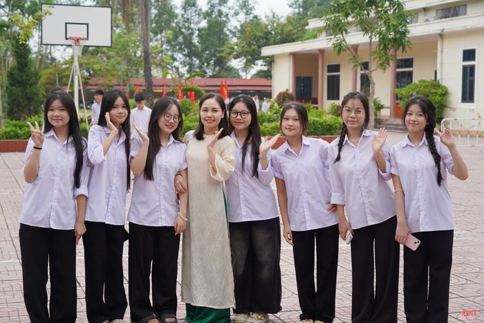 Cô trò bước vào năm học mới với tâm thế mới, quyết tâm mới.