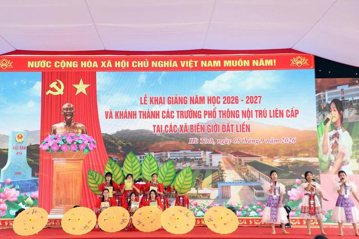 Không khí khai giảng tại Trường Phổ thông nội trú TH&THCS Sơn Kim 1.