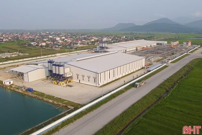 KCN Gia Lách mở rộng kết nối với KCN Gia Lách giai đoạn trước, tạo kết nối liên vùng.