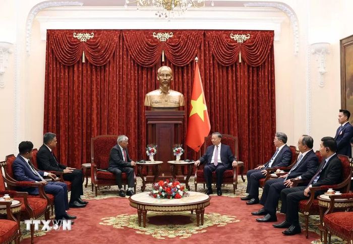 Tổng Bí thư, Chủ tịch nước Tô Lâm tiếp Đại sứ Bangladesh tại Việt Nam Mohammad Lutfor Rahman đến chào từ biệt. (Ảnh: Thống Nhất/TTXVN)