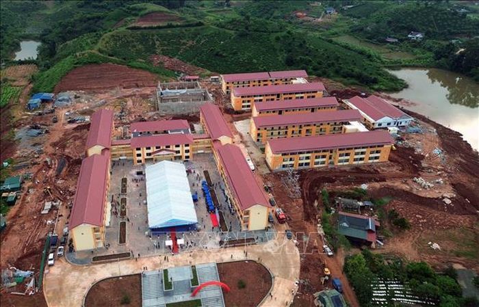 Trường Phổ thông nội trú TH và THCS Chiềng Sơn (Sơn La) được khởi công ngày 3/12/2025 với 12 khối nhà chính, bao gồm các khu nhà lớp học, nhà ở nội trú, khối nhà bếp, nhà đa năng... Đây là 1 trong 13 trường nội trú liên cấp được tỉnh Sơn La xây dựng tại 13 xã biên giới theo chủ trương của Bộ Chính trị. Ảnh: Quang Quyết/TTXVN