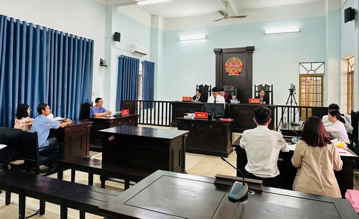 Phiên tòa xét xử vụ án dân sự công ích đầu tiên tại TP Hồ Chí Minh.