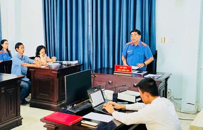Đại diện VKSND khu vực 2, TP Hồ Chí Minh thực hiện quyền khởi kiện theo Nghị quyết số 205/2025/QH15 cùa Quốc hội.
