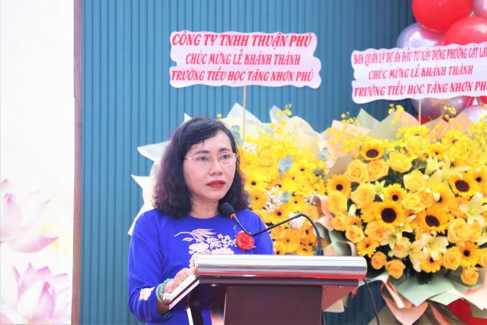 Bà Cao Thị Ngọc Châu, Phó Bí thư Đảng ủy, Chủ tịch UBND phường Tăng Nhơn Phú phát biểu tại lễ khánh thành.