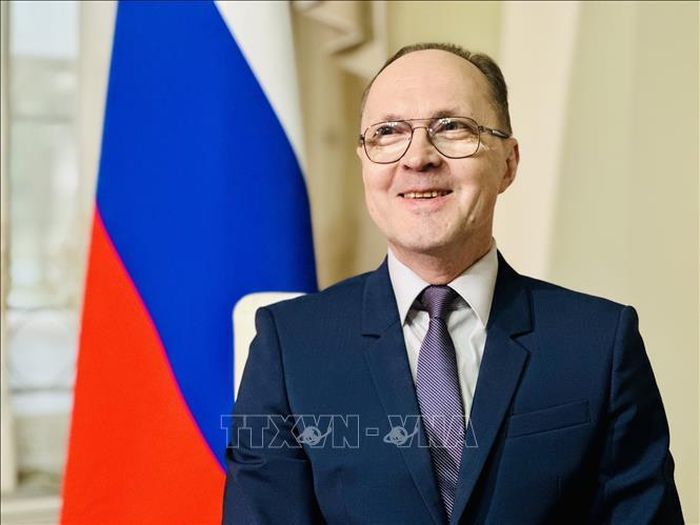 Đại sứ Liên bang Nga tại Việt Nam Bezdetko Gennady Stepanovich trả lời phỏng vấn phóng viên Thông tấn xã Việt Nam.