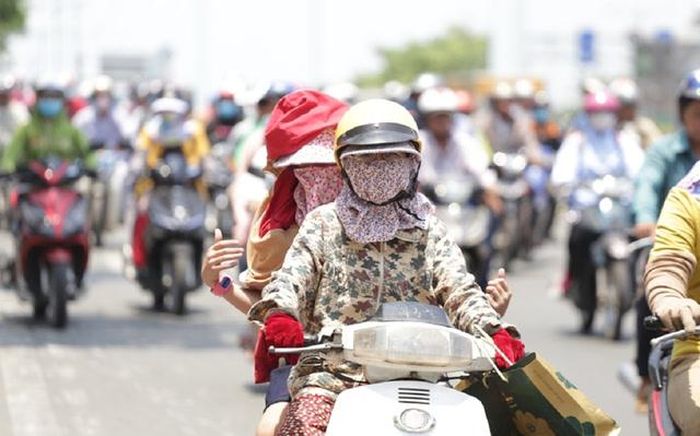Nắng nóng bất ngờ, chiều tối nhiều nơi đón mưa dông. Ảnh minh họa.