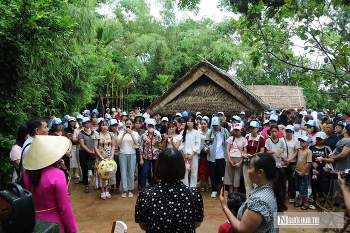 Du lịch đón khoảng 9,2 triệu lượt khách, tăng 12%.