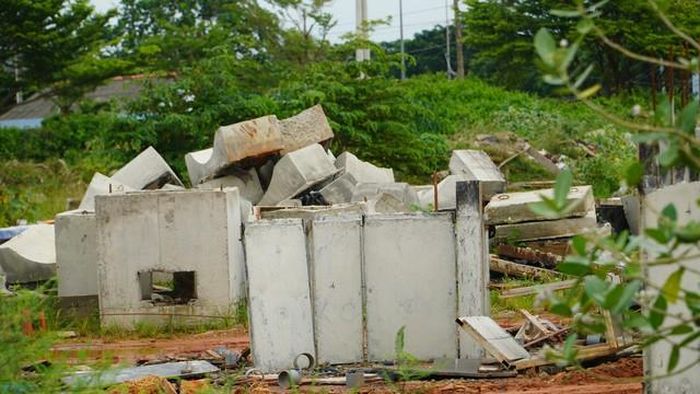 Ngoài ra, dự án còn bố trí 5 họng cứu hỏa trên vỉa hè, 2 trạm biến áp công suất 400KVA/trạm và hệ thống cây xanh với 115 cây dầu.