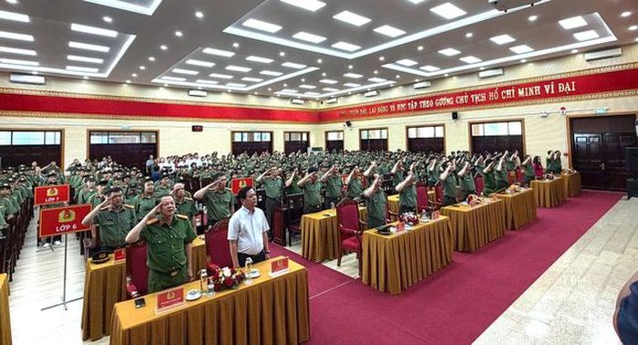 Toàn cảnh lễ khai giảng của Nhà trường.