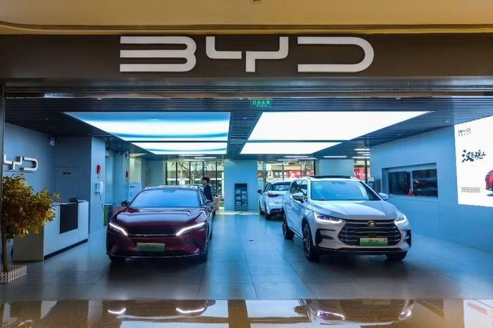 Năm 2025, BYD bán khoảng 4,6 triệu xe, doanh thu đạt khoảng 804 tỷ NDT, trở thành một trong những tập đoàn ô tô lớn nhất thế giới. Ảnh: Thepaper.