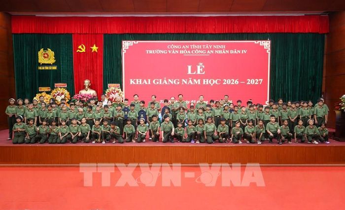 Thầy và trò Trường Văn hóa Công an nhân dân IV sẵn sàng bước vào năm học mới với quyết tâm học tập, rèn luyện tốt. Ảnh: Giang Phương - TTXVN
