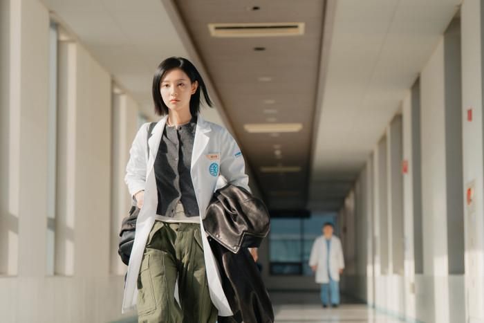 Bộ phim Hàn Quốc Doctor X: Age of the White Mafia.
