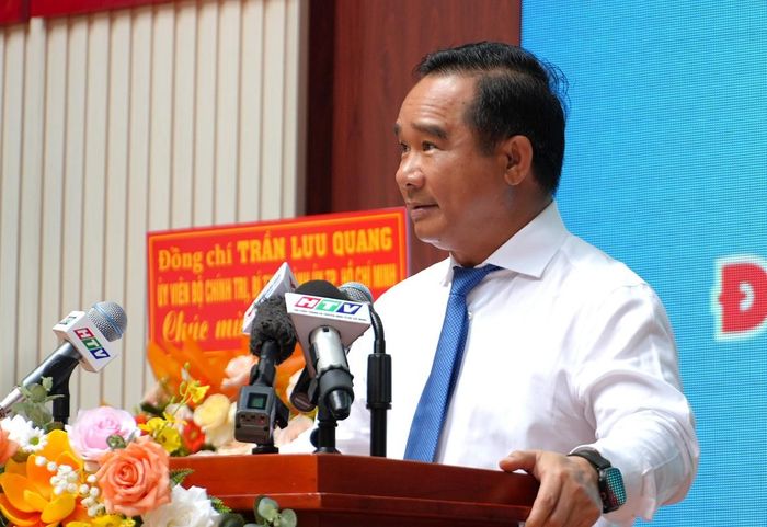 Chủ tịch UBND TPHCM Nguyễn Văn Được phát biểu tại lễ khai giảng.