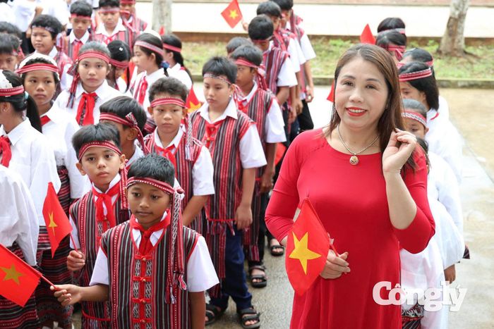 Cô trò Trường Phổ thông dân tộc nội trú Bà Rịa - Vũng Tàu háo hức trước thềm năm học mới.