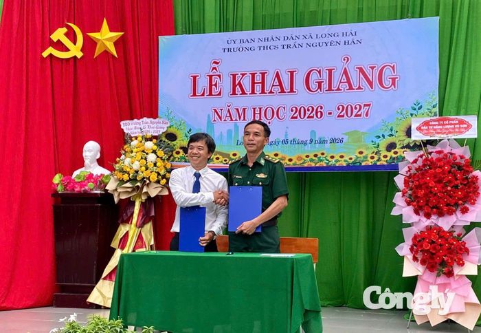 Đồn Biên phòng Phước Tỉnh và Trường THCS Trần Nguyên Hãn ký kết triển khai mô hình “Tiết học biên cương”.