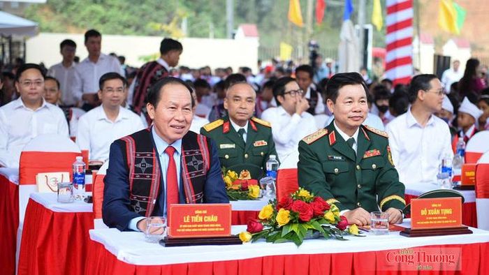 Phó Thủ tướng Chính phủ Lê Tiến Châu dự khai giảng năm học mới 2026 - 2027 và khánh thành trường Phổ thông Nội trú Tiểu học và THCS Tây Giang.
