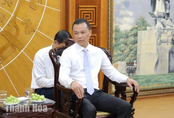 Chủ tịch UBND tỉnh Thanh Hóa Tô Anh Dũng phát biểu tại buổi tiếp.