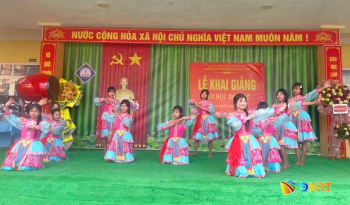 Lễ khai giảng năm học mới tại Trường Phổ thông dân tộc bán trú Tiểu học và THCS Ngọc Linh. Ảnh: QUỐC THÀNH