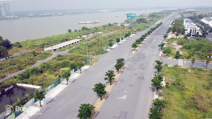 Một đoạn Đại lộ Nguyễn Hữu Cảnh qua phường Long Hưng đã hình thành. Ảnh: Hoàng Lộc