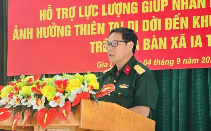  Đại tá Nguyễn Xuân Sơn - Phó Chính ủy Bộ Chỉ huy Quân sự tỉnh phát biểu tại buổi lễ. Ảnh: Hoàng Hoài 