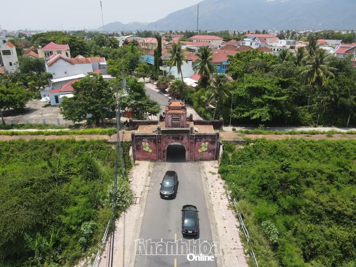 Một góc Thành Diên Khánh trước khi tiến hành tu bổ, tôn tạo.