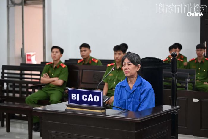 Bị cáo Nguyễn Thị Thu Trang.