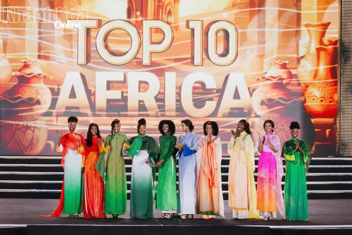 Top 10 thí sinh khu vực châu Phi. 