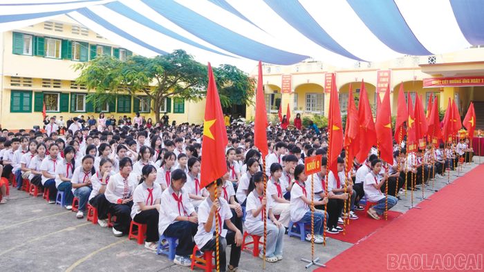  Quang cảnh lễ khai giảng. 