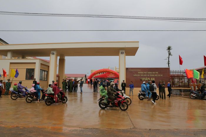 Khai giảng và khánh thành Trường Phổ thông nội trú liên cấp Tiểu học và THCS Thuận An