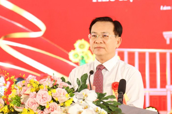 Ủy viên Ban Chấp hành Trung ương Đảng, Phó Bí thư Tỉnh ủy, Chủ tịch UBND tỉnh Lâm Đồng Hồ Văn Mười tin tưởng, với cơ sở vật chất, đội ngũ giáo viên tâm huyết Trường nội trú biên giới Thuận An sẽ trở thành một mái nhà chung ấm áp, một cơ sở giáo dục có chất lượng