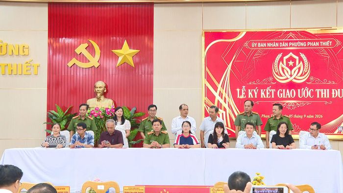 Các phòng ban, đơn vị liên quan thực hiện ký giao ước thi đua