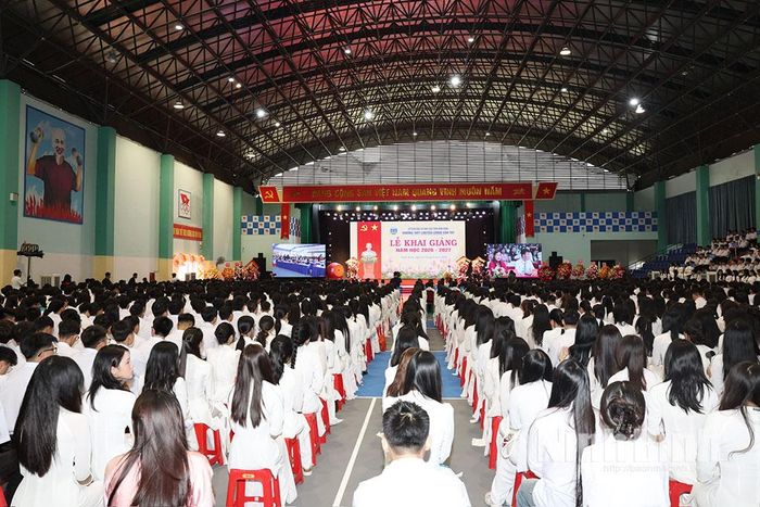 Quang cảnh Lễ khai giảng.