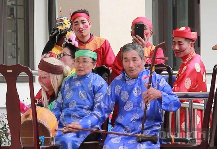 Hoạt động của Câu lạc bộ Tuồng bội Khương Hà luôn được duy trì đều đặn - Ảnh: Hà Vy