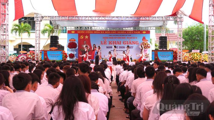 Quang cảnh lễ khai giảng - Ảnh: H.T