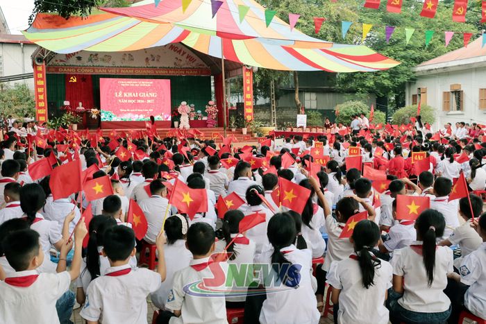 Lễ khai giảng năm học 2026 - 2027 tại Trường Tiểu học Mường Bú.