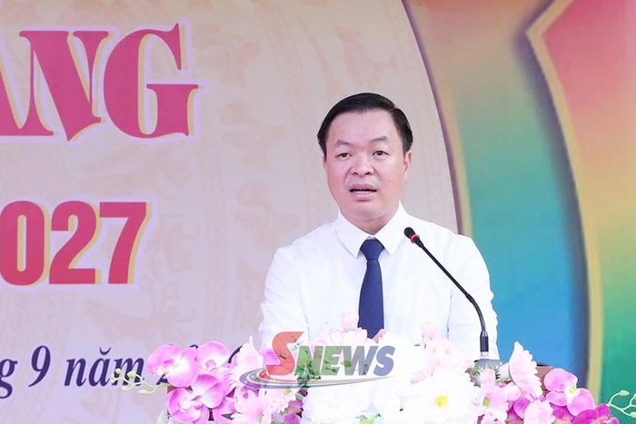 Lãnh đạo xã Thuận Châu phát biểu tại Lễ Khai giảng