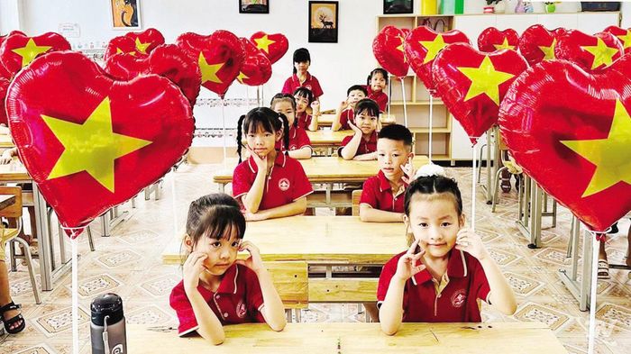 Học sinh Trường Tiểu học Trưng Vương (phường Phan Đình Phùng) ngày tựu trường.